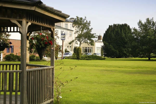 Hotel Mercure Maidstone Great Danes